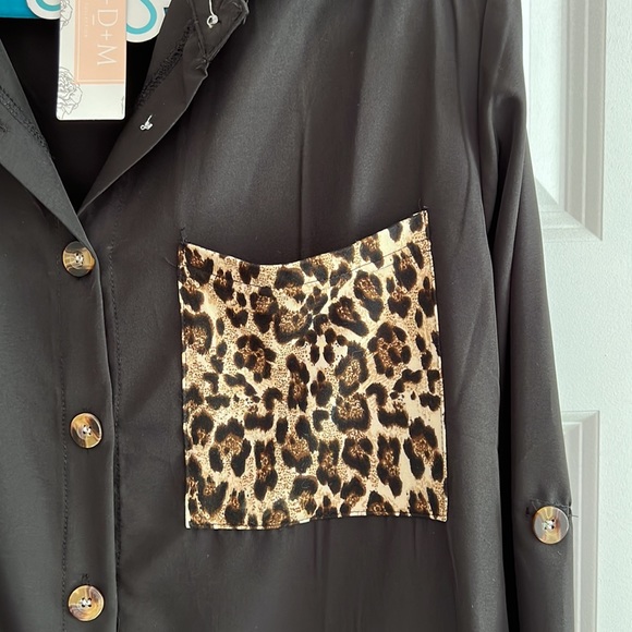 Long sleeve button down with Jaguar pocket - Picture 2 of 4